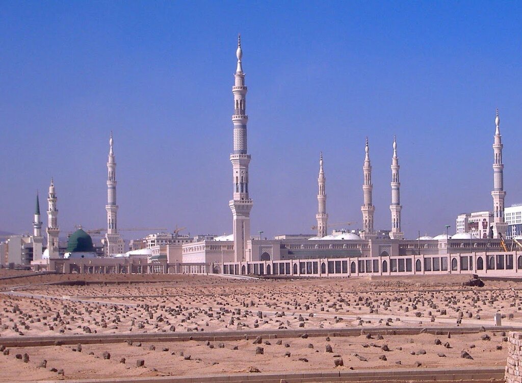 روایت توصیه به دوست داشتن خلفا مدینه و بقیع