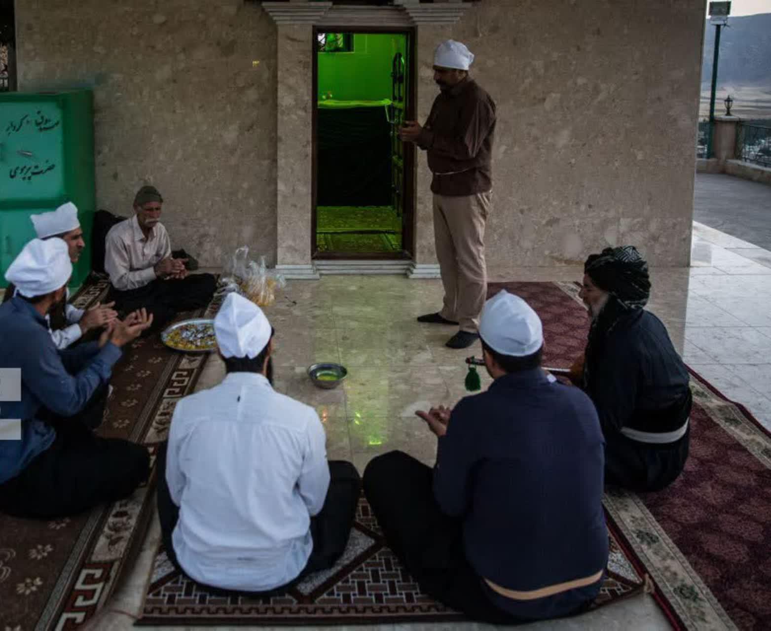 سرسپردن, سرسپاری